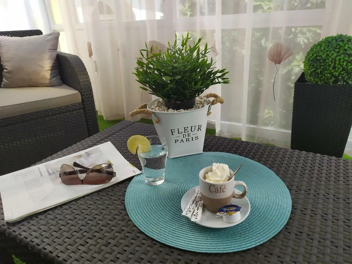 Silver Apartman エゲル