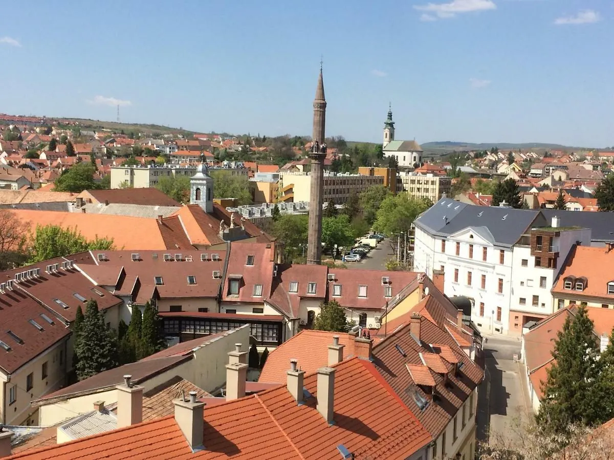 Silver Apartman Eger